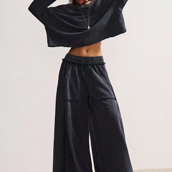 Black Casual Women's Washed Knit Long Sleeve Loose Backless Sweatshirt & pants - Picture 5 of 8